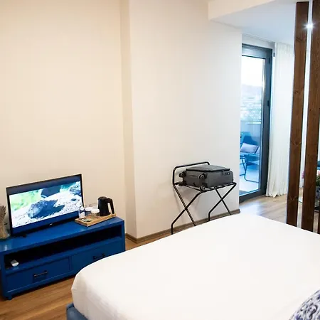 Terra'vista * Tirana